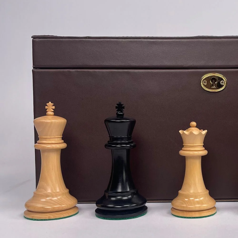 1855 Edition 4" Chess Pieces in Leather Casket - Image 3