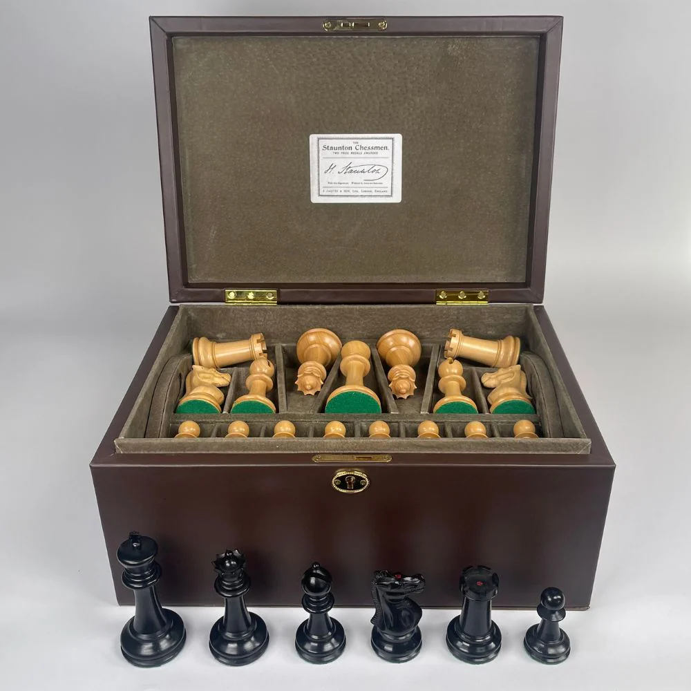 1869 Edition 4" Chess Pieces in Leather Casket - Image 5