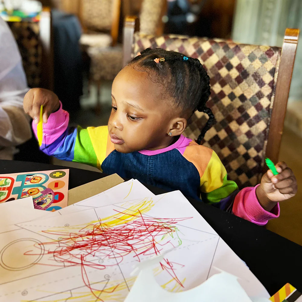 Kids Arts and Crafts - Toddlers Crayons - Image 3