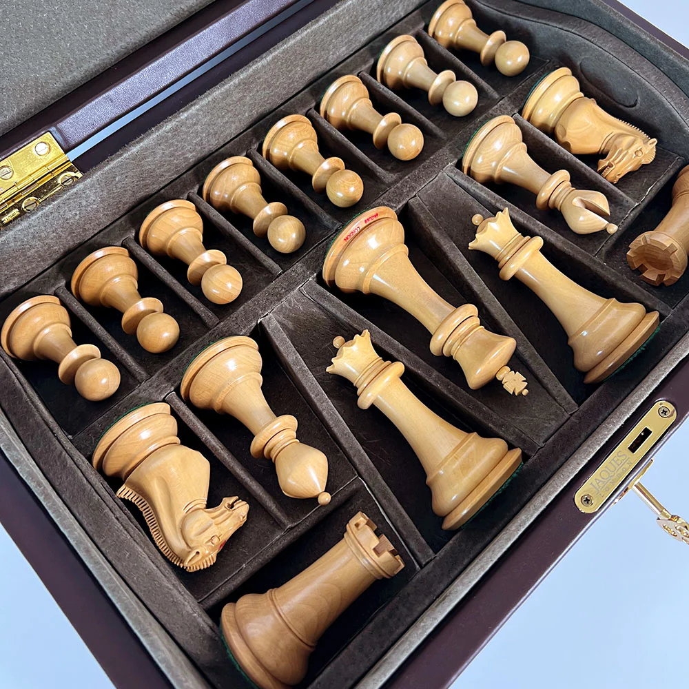 1849 4" Edition Chess Pieces in Leather Casket - Image 3