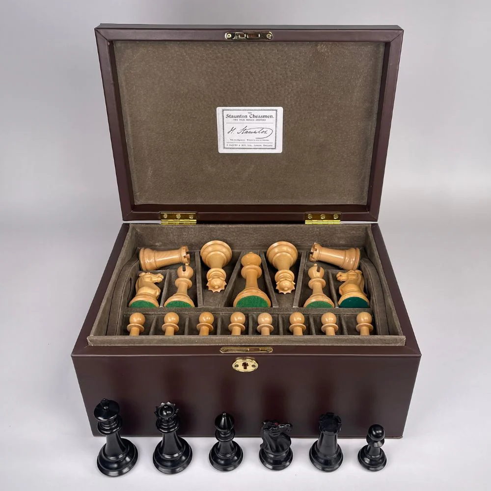 1849 4" Edition Chess Pieces in Leather Casket - Image 7