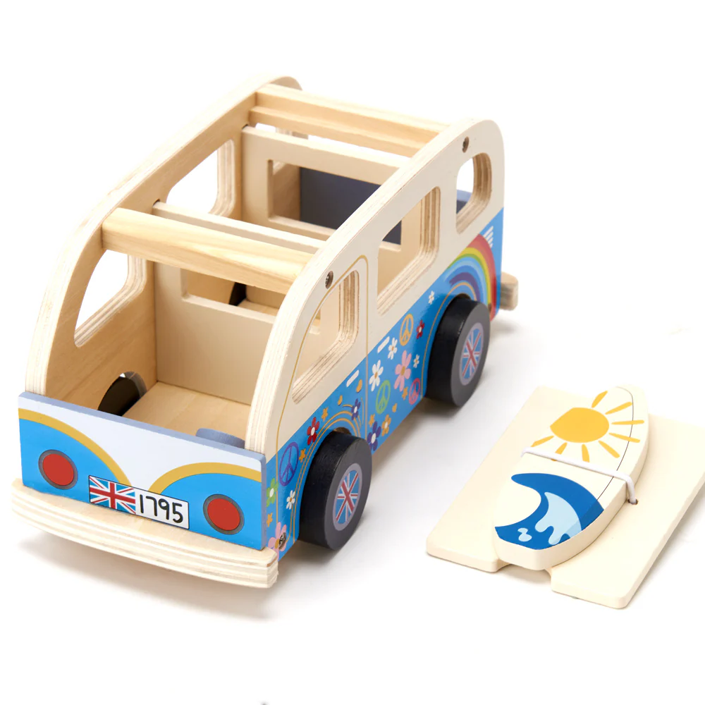 Wooden Campervan - Image 8